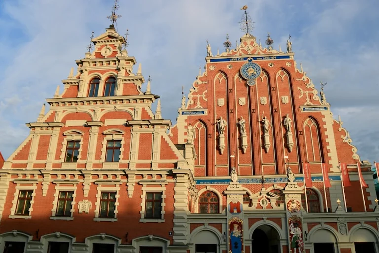 Latvijas valdība: energoatbalsta lēmums līdz oktobrim?