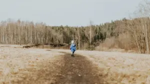 Brīvdienas Latvijas dabas takās: ģimenes pārgājiena plānošana