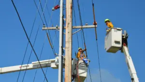 Elektrības pārtraukumi Latvijā 9. septembrī: kur pārbaudīt