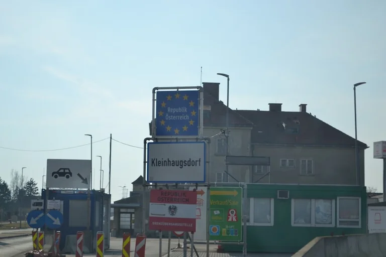 ES digitālās robežas: kā Latvijas ceļotājiem sagatavoties
