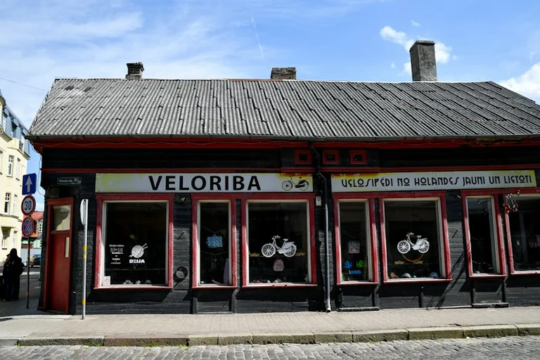 9. oktobris un Latvijas vēsture: kā pārbaudīt datuma faktus