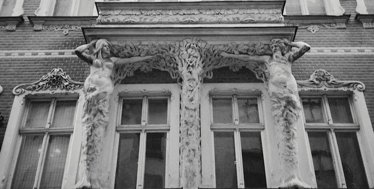 Kā Latvijas digitālajos arhīvos pārbaudīt vēsturiska notikuma datumu